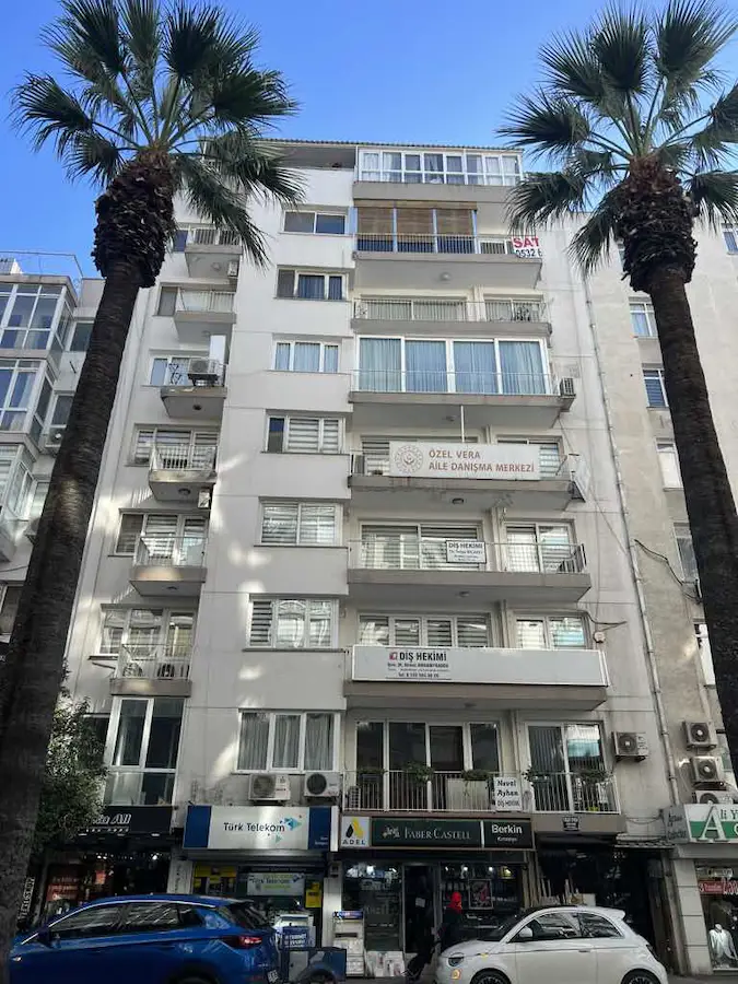 ALSANCAK TALATPAŞA BULVARI ÜZERİ KİRALIK 3+1