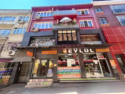 SANAT SOKAĞINDA GENIŞ 2+1 KIRALIK DAIRE