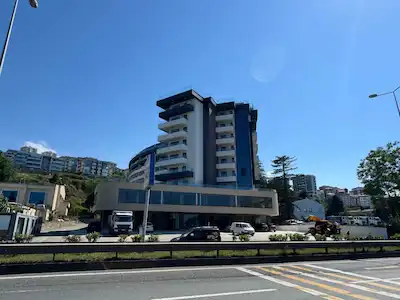 YALINCAK ATLANTIS SAHIL YOLU ÜZERI MANZARALI SATILIK 2+1 DAIRE