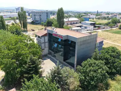 REMAX BEYAZ TATKAVAKLI KIRALIK PLAZA