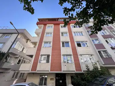 AVCILAR DENİZKÖŞKLER’DE 2+1 BODRUM KAT DAİRE