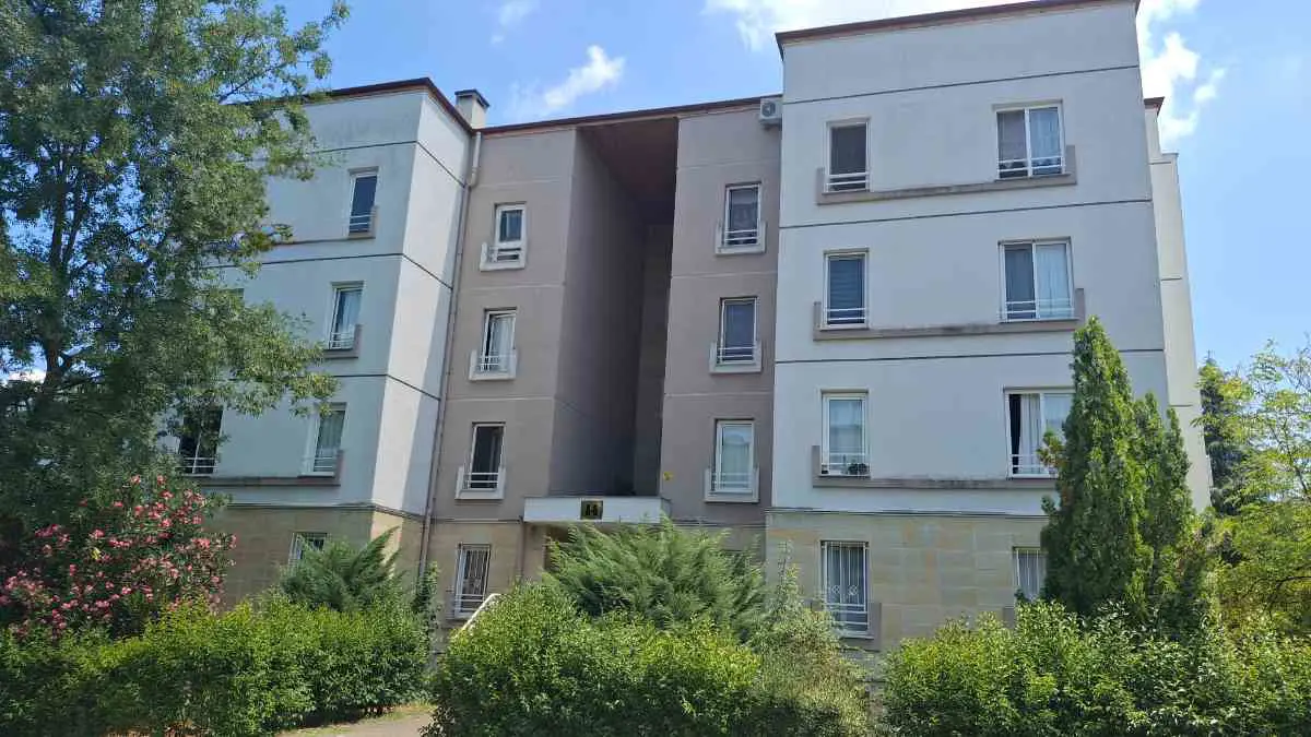 KARTEPE ARSLANBEY ATAŞEHİR TAÇ YAPRAK EVLERİ GENİŞ 3+1 KİRALIK DAİRE