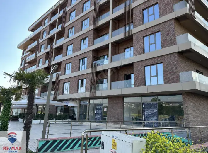 REMAX 'DEN MEDITORIUM DA KİRALIK İÇİ YAPILI OFİS