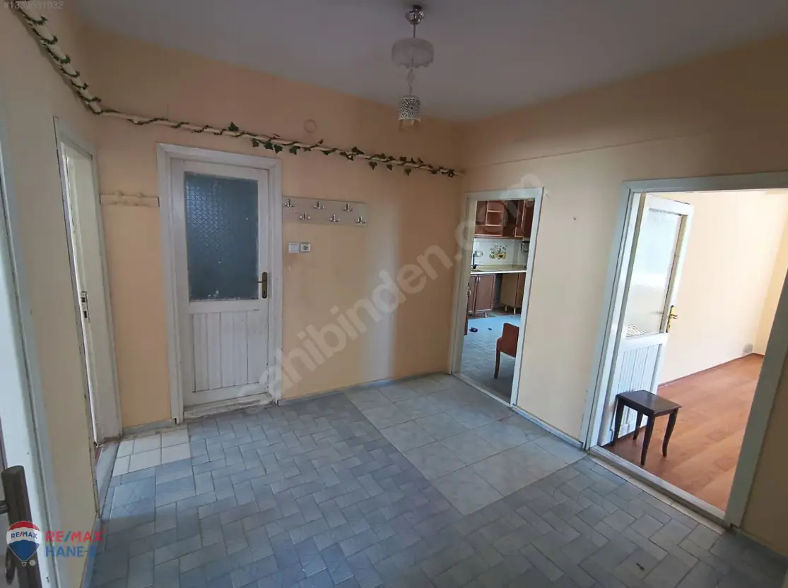 TURGUT REIS'DE KIRALIK NET 100 M² 3+1 ARAKAT