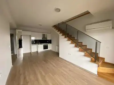 TORBALI’DA HAVUZLU SİTEDE KİRALIK 3+1 TERASLI DUBLEKS DAİRE