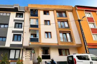 ÇEKMEKÖY’ÜN PRESTİJLİ VE DEĞERLİ LOKASYONLARINDAN MİMAR SİNAN’DA ÜST DUBLEKS