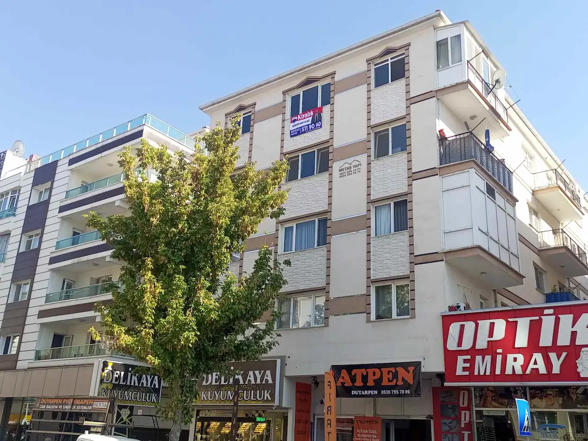 SİNCAN KORU HASTANESİ KARŞISI KİRALIK 3+1