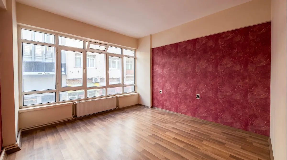 GAZİ CADDESİ ÜZERİNDE  KİRALIK 3+1 İŞ YERİ & OFİS