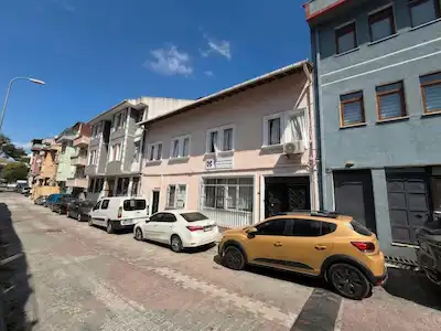 EYÜPSULTAN SAVAKLAR CADDESİNDE 800 M² | 4 KATLI SATILIK BİNA