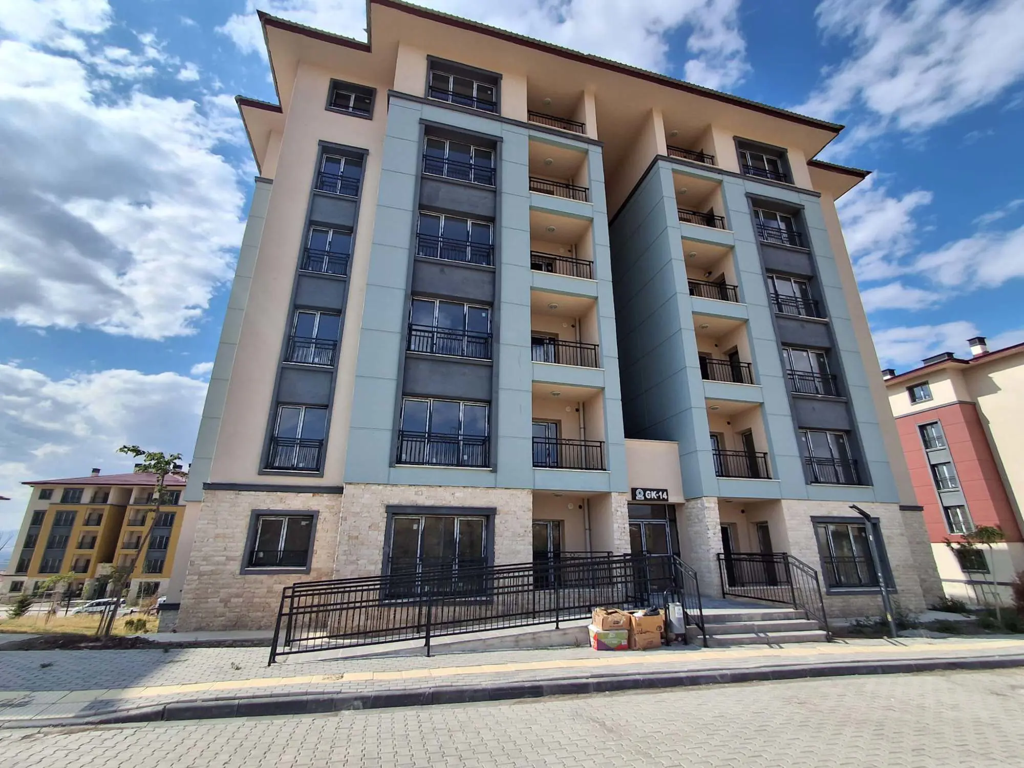 REMAX İLKE'DEN HİLALKENT YENİ TOKİ'DE 2+1 KİRALIK DAİRE