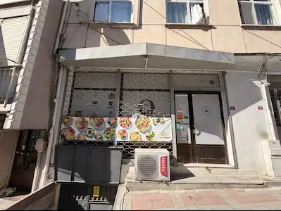 ÜSKÜDAR ŞAIR TALAT SOKAK 150 M²  DEPO ALANI OLAN SATILIK DÜKKAN 