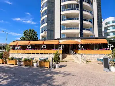 RE/MAX DOĞU'DAN ATAŞEHİR MAHALLESİNDE DEVREN SATILIK KAFE