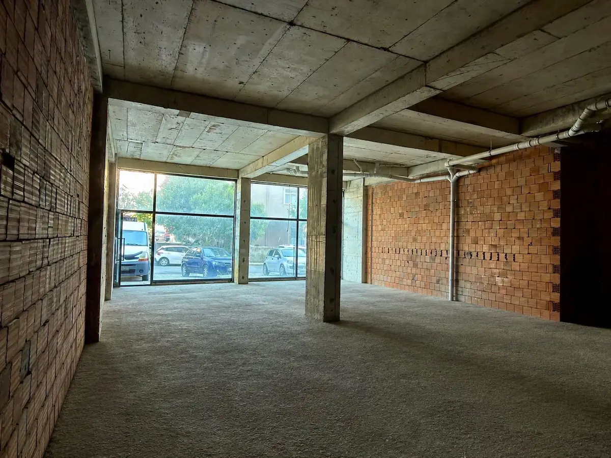 SANCAKTEPE'DE 242 M² SIFIR DÜKKAN ÖN KULLANIMLI SHOWROOM&MAĞAZA