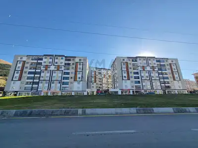 RE/MAX LACİVERT'TEN YILDIZKENT'TE SATILIK 3+1 DAİRE
