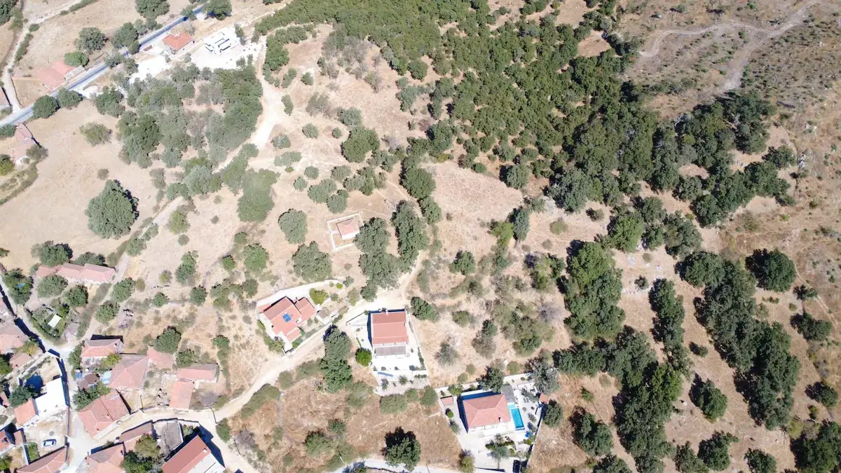 ÇANAKKALE AYVACIK SÖĞÜTLÜ KÖYÜ KÖY İÇI İMARLI SATILIK 405 M²