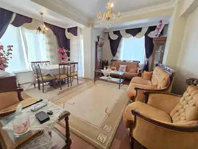 REMAX'DAN ATAŞEHİR İNÖNÜ MAH. FULL EŞYALI BALKONLU OTOPARKLI 3+1