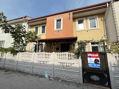 REMAX DESIGN 32 EVLERDE 2+1 KİRALIK DAİRE