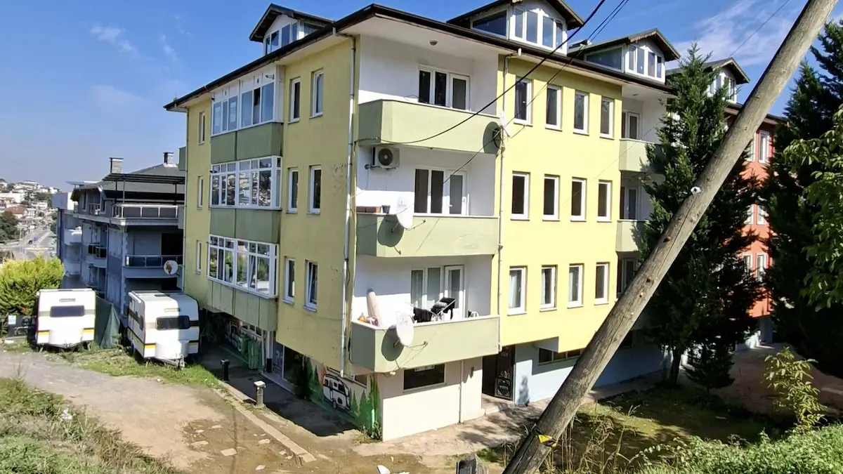 SERDİVAN KEMALPAŞA’DA 3+1 | 110 M² BRÜT | 2. KAT | GÜNEY-BATI CEPHE | KREDİYE UYGUN
