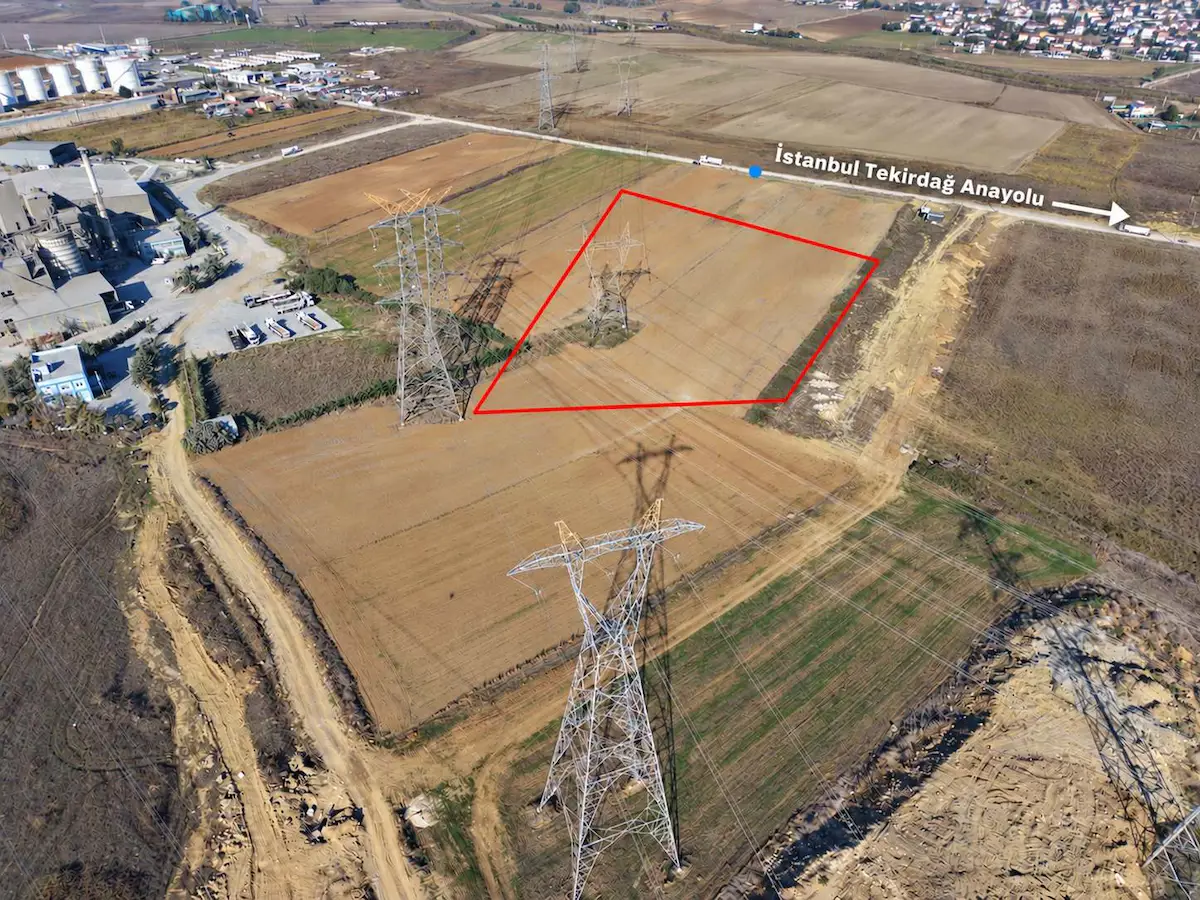 MARMARAEREĞLISI SULTANKÖY'DE IMARLI 3521 M2 HISSELI ARSA