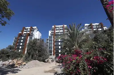 GIRNE MERKEZ'DE EŞYALI 2+1 DAIRE KIRALIK - KONFOR VE RAHATLIK SIZI BEKLIYOR!