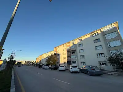 REMAX İLKE'DEN YILDIZKENT'TE 3+1 KİRALIK DAİRE