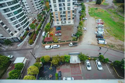 ŞİRİNYER İZBAN YAKINI YAŞAM EVLERİ SİTESİNDE FERAH 3+1 KİRALIK