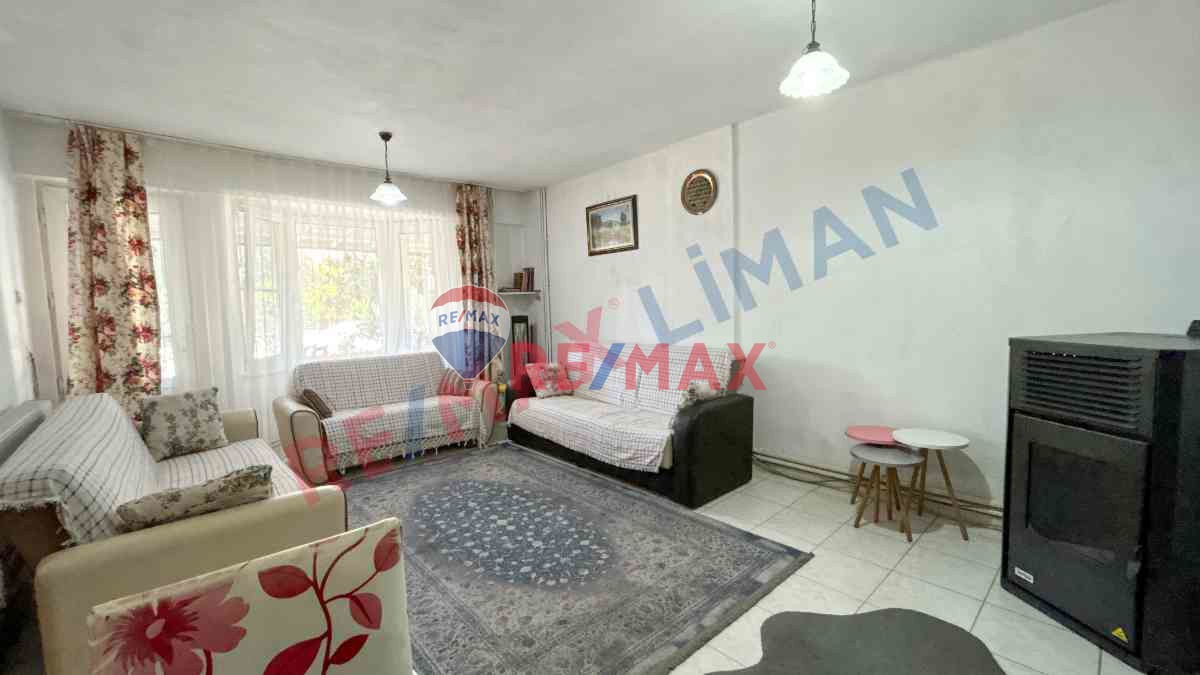 EDREMIT AKÇAY'DA SATILIK 3+1 TRIPLEKS VILLA