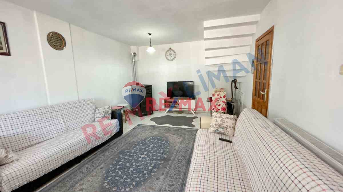 EDREMIT AKÇAY'DA SATILIK 3+1 TRIPLEKS VILLA