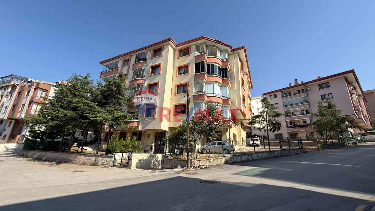 ÇANKAYA KIRKKONAKLAR'DA 120M² SATILIK 3+1 DAİRE