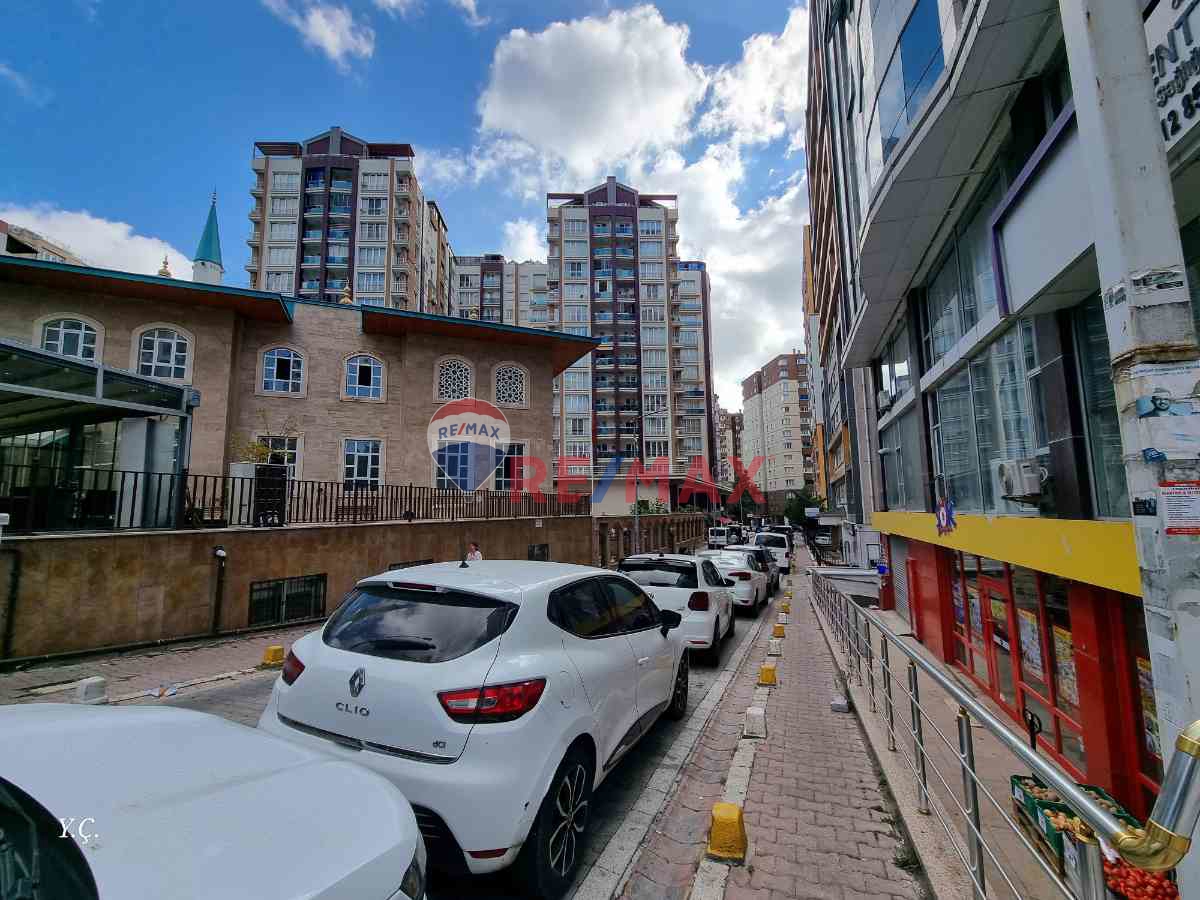 BULVAR ÜZERİNDE KURUMSAL KİRACILI SATILIK 300M² DÜKKAN