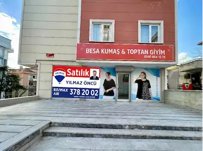 YAKACIK YENI MAHALLE SATILIK DÜKKAN 220 M2