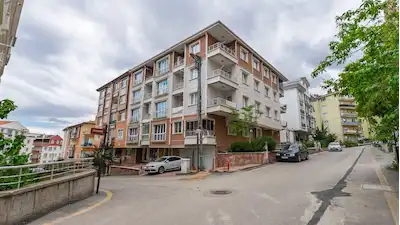 ETIMESGUT İSTASYON MAH. 3+1 ARA KAT 2 BANYOLU BOŞ SATILIK DAIRE