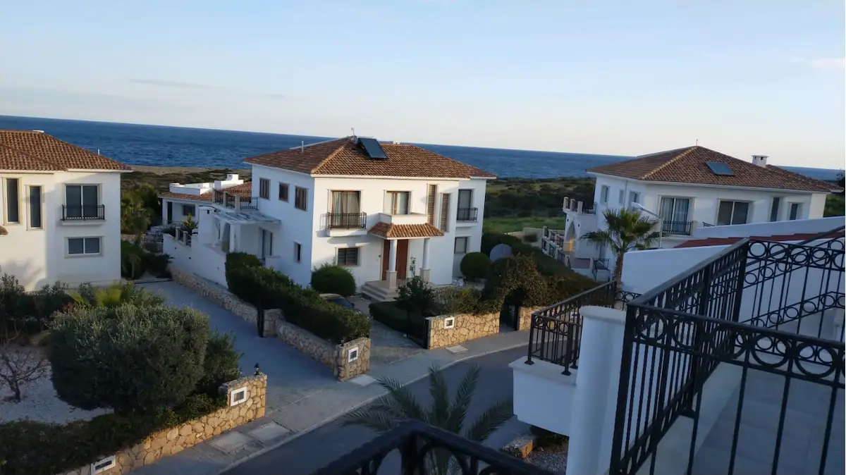 FIRSAT! CARRİNGTON PARK 2+1 DAİRE - ESENTEPE GİRNE DENİZE SİFİR FULL ESYALİ
