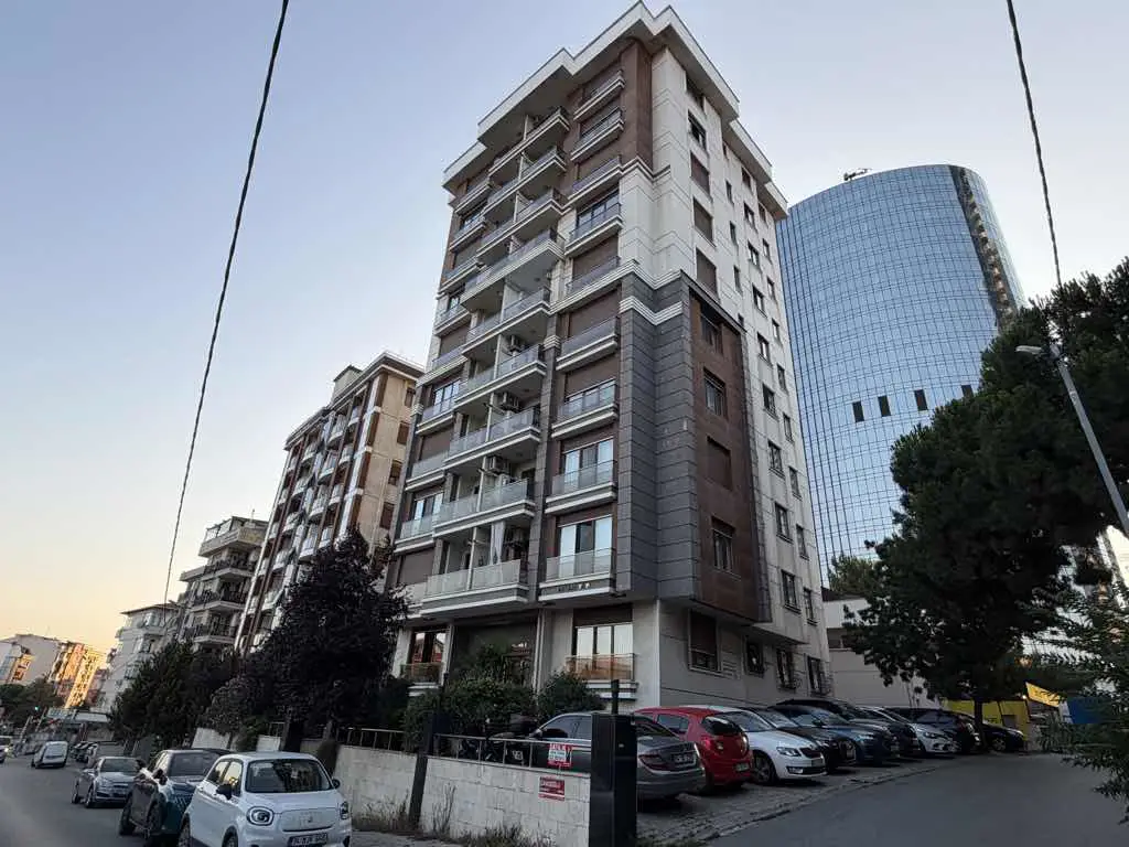 BOŞ SATILIK 3+1 KARTAL ÇAVUŞOĞLU MANZARA ADALAR YANI ÖNÜ AÇIK ARA KAT BALKON EBEVEYN 2