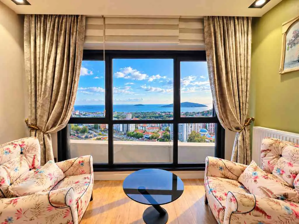 RE/MAX ENJOY ERHAN ÖZTÜRK'TEN
MALTEPE WLOFT DRAGOS'TA MUHTEŞEM DENİZ MANZARALI 3+1
SATILIK DAİRE