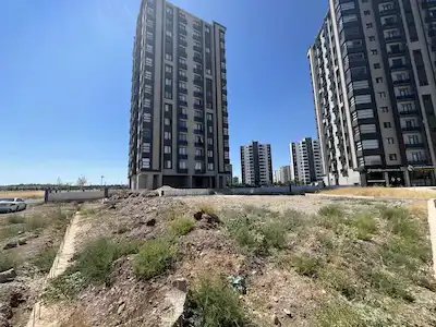 MEDYA MAH. WİSTON CİVARI SATILIK KÖŞE DÜKKAN