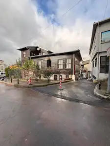 BEYOĞLU BEDRETTIN MAH. KIRALIK OFIS | METROYA YAKIN, SESSIZ SOKAK