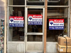 EMİNÖNÜ, SABUNCUHAN'DA KİRALIK DÜKKAN & MAĞAZA
