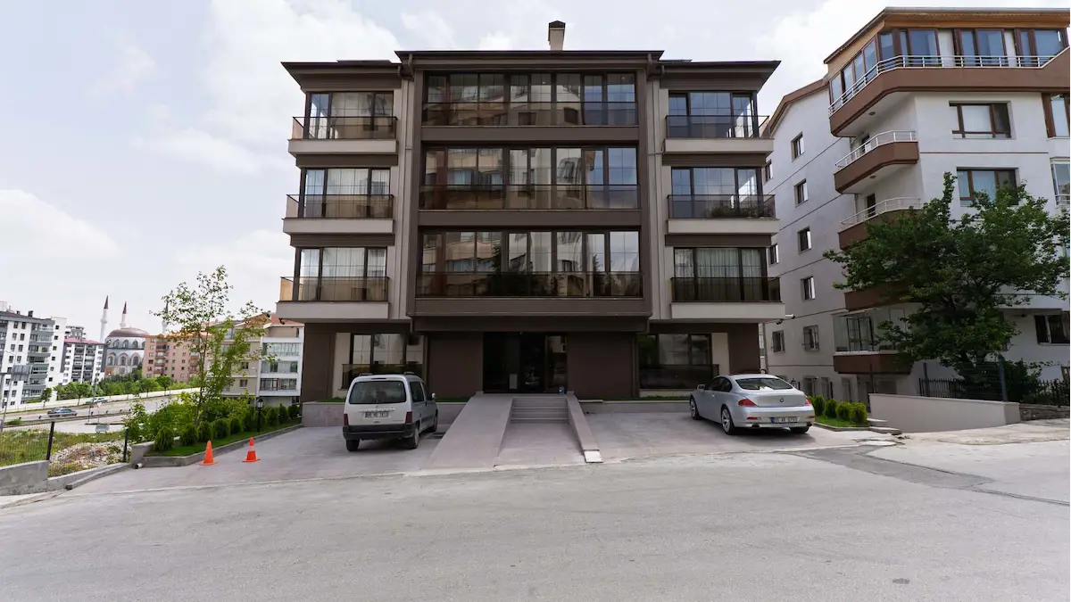 ORİON FLATS KAT KONUMUNDA MOBİLYALI 1+1 DAİRE