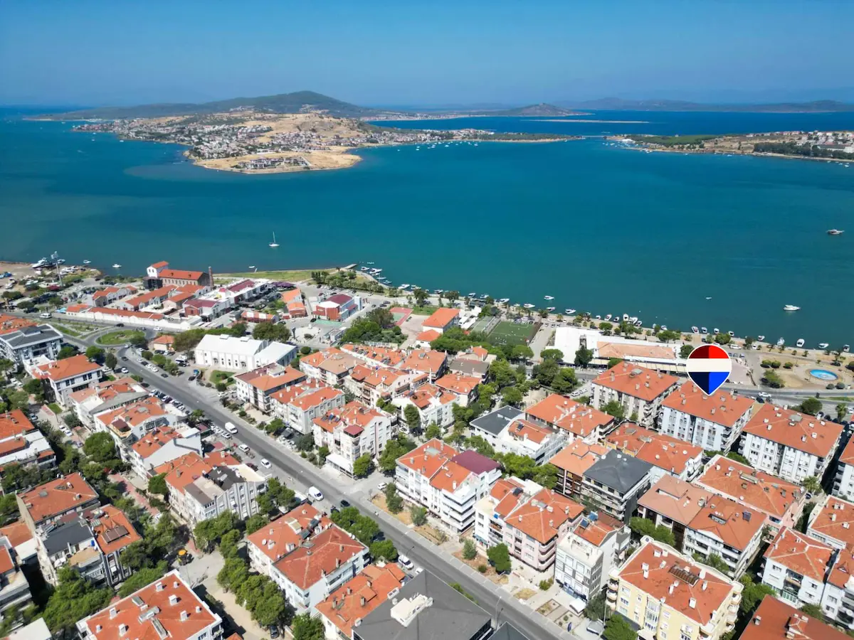 150 EVLER’DE DENIZ MANZARALI, EBEVEYN BANYOLU 2+1 DAIRE
