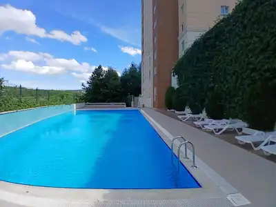 KENT PLUS REZIDENCE'DE MANZARALI,GENIŞ METREKARELI SATILIK 2+1