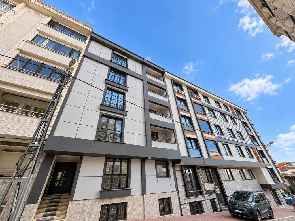 ESENYURT YENİKENT SIFIR 2+1 BAHÇE KATI SATILIK DAİRE