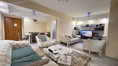 BAKIRKÖY İNCİRLİ’DE HEM OFİS HEM DE KONUT KULLANIMINA UYGUN KİRALIK 3+1!