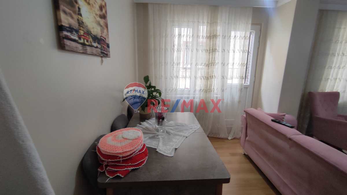 MALTEPE FINDIKLI'DA 3+1 ÇOK GENİŞ KULLANIŞLI TERASLI DAİRE