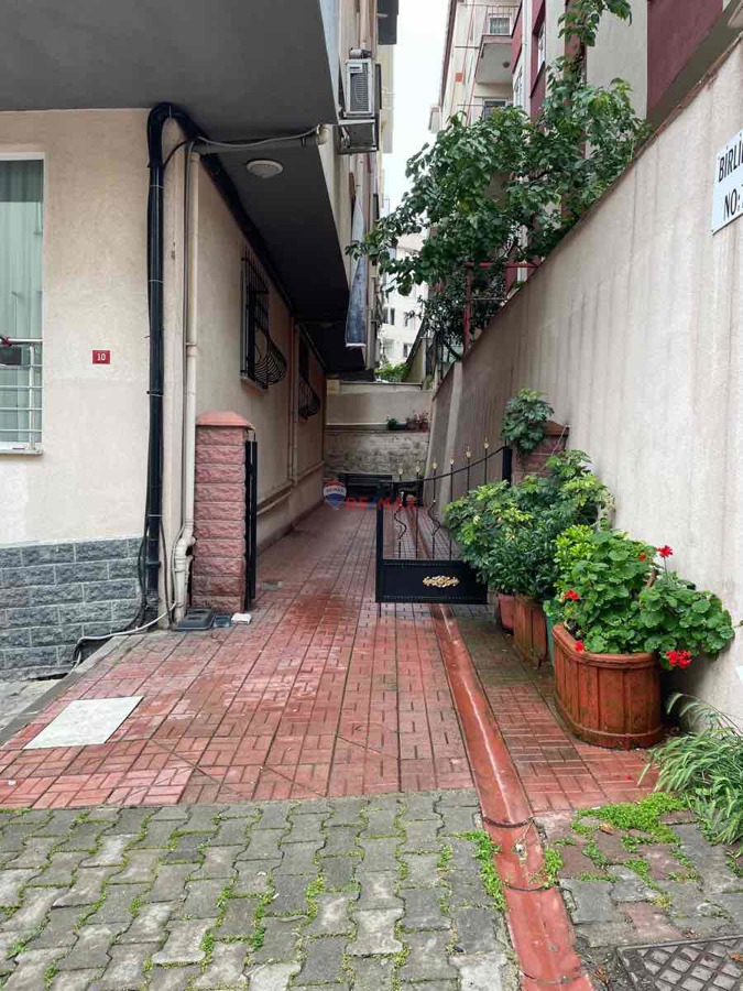 MALTEPE FINDIKLI’DA BAHÇE KULLANIMLI 1+1 KULLANIŞLI DAİRE