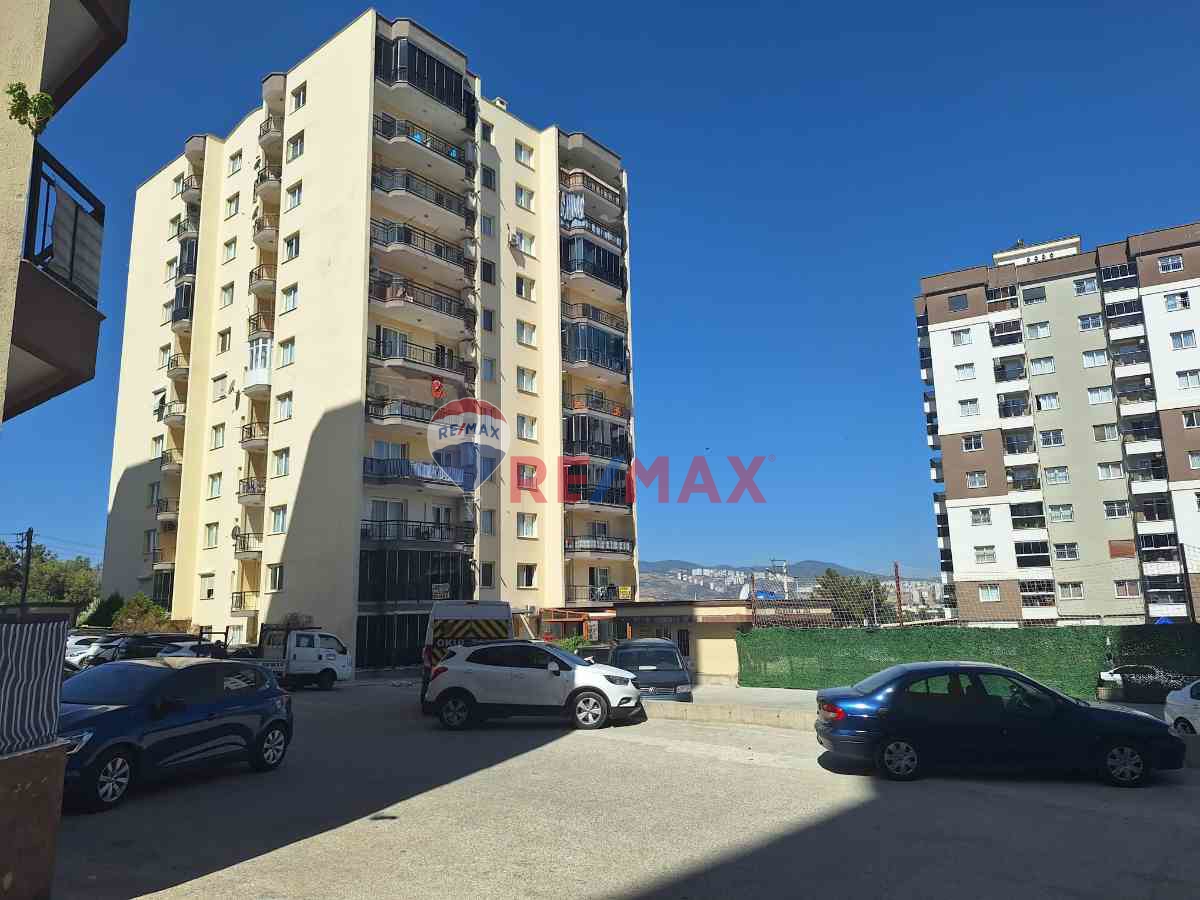 İZMİR BUCA MUSTAFA KEMAL MH. ARAKAT 143 M2 ARAKAT 3+1 SATILIK DAİRE