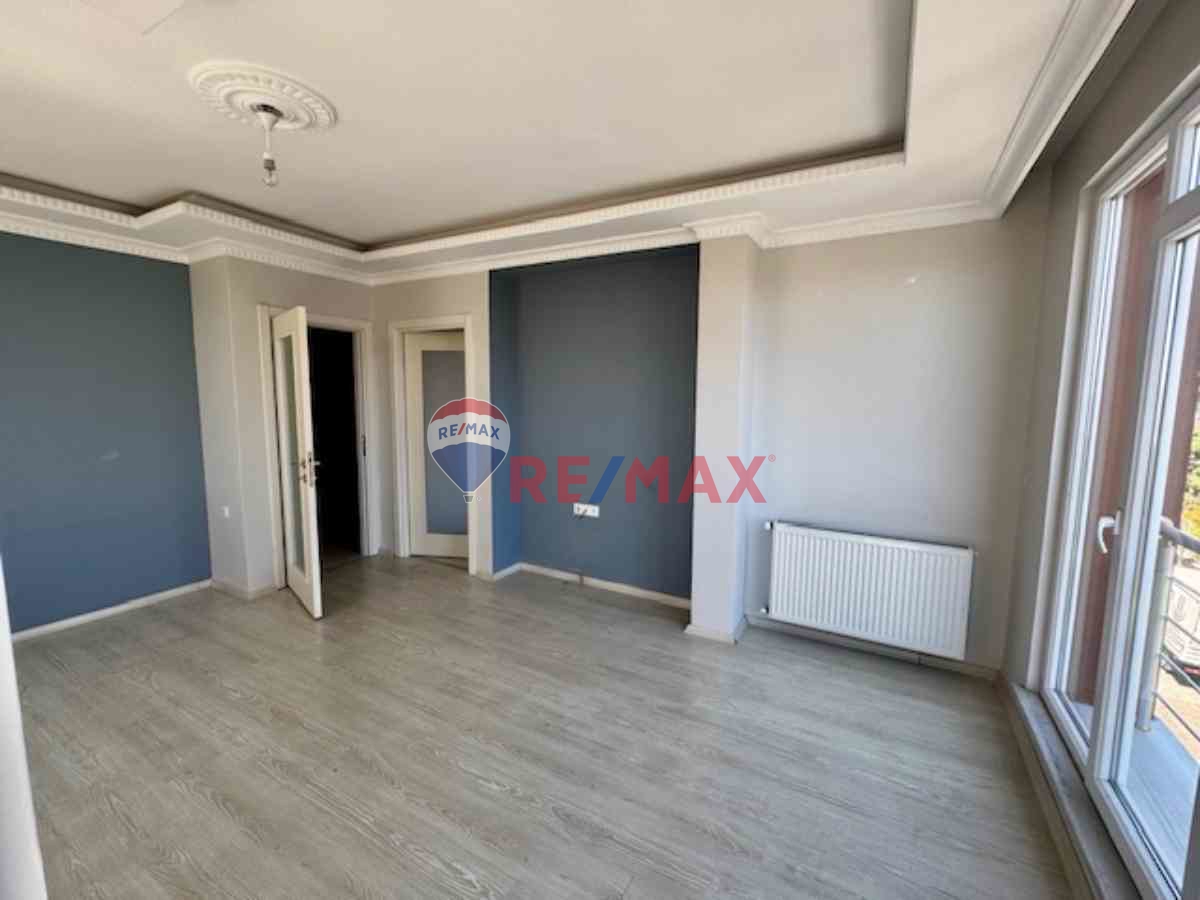 KAĞITHANE MERKEZ MAH.EGE SOKAKTA KİRALIK 2+1 DAİRE