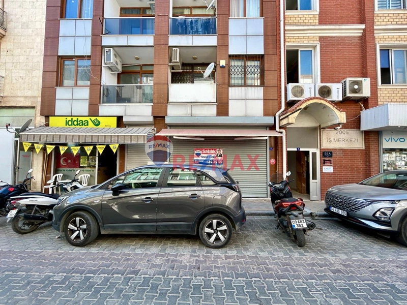 KUŞADASI ŞEHİR MERKEZİNDE SATILIK 52 M2 DÜKKAN
