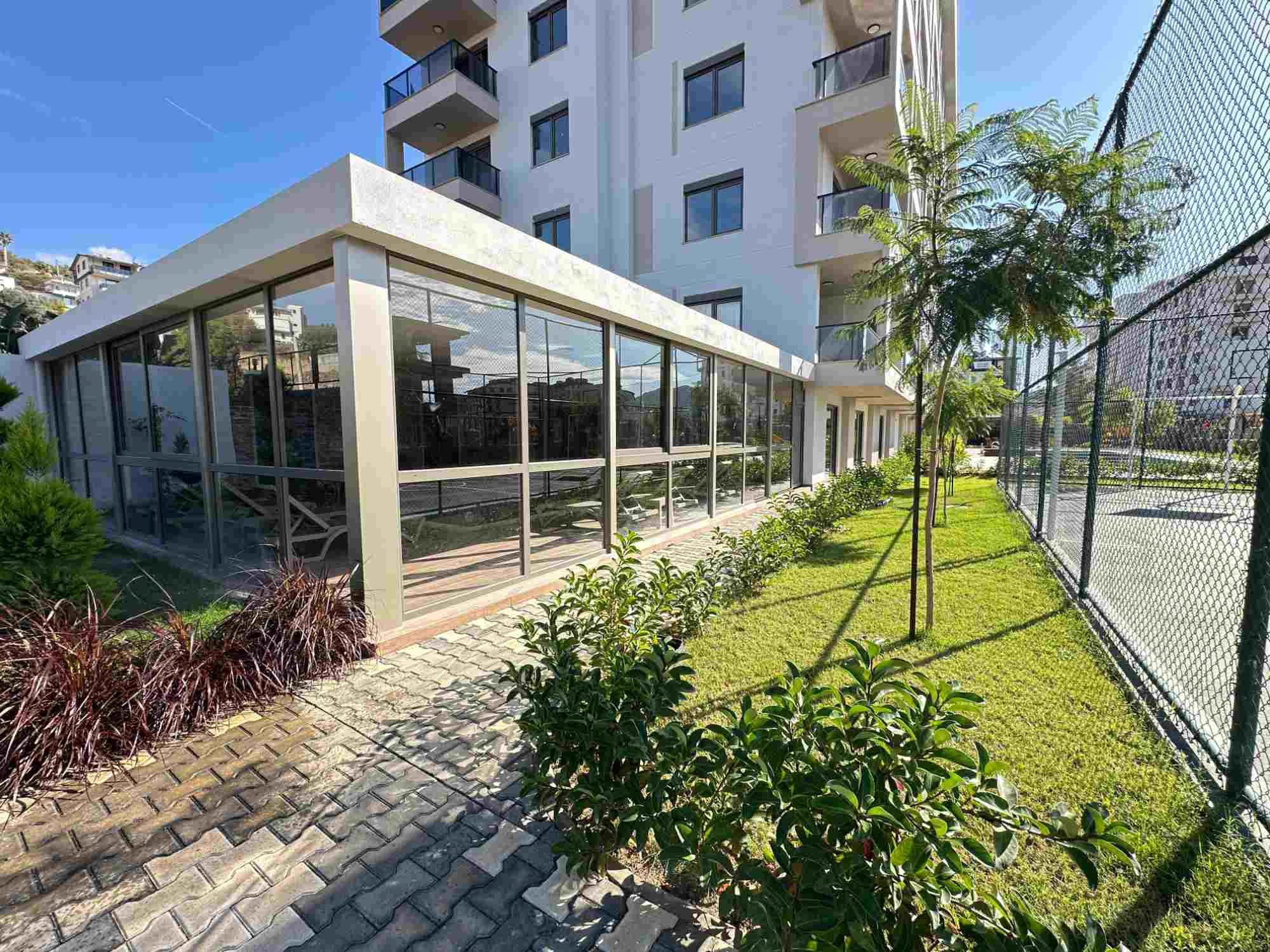 FULL AKTIVITELI SITEDE FULL EŞYALI 1+1 