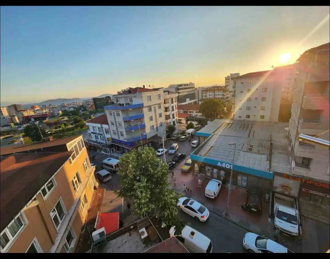 MALTEPE, ZÜMRÜTEVLER, HUZUREVI METRO,ADALAR MANZARALI BİREVİM EMİN EVİM FUZL SİNPAŞ VB. UYGUN 2